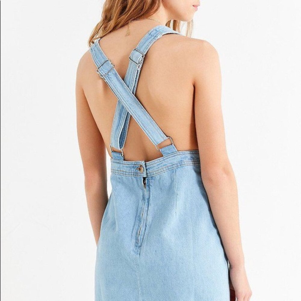 Urban Outfitters BDG Plunge Denim Overall Dress - Picture 4 of 9